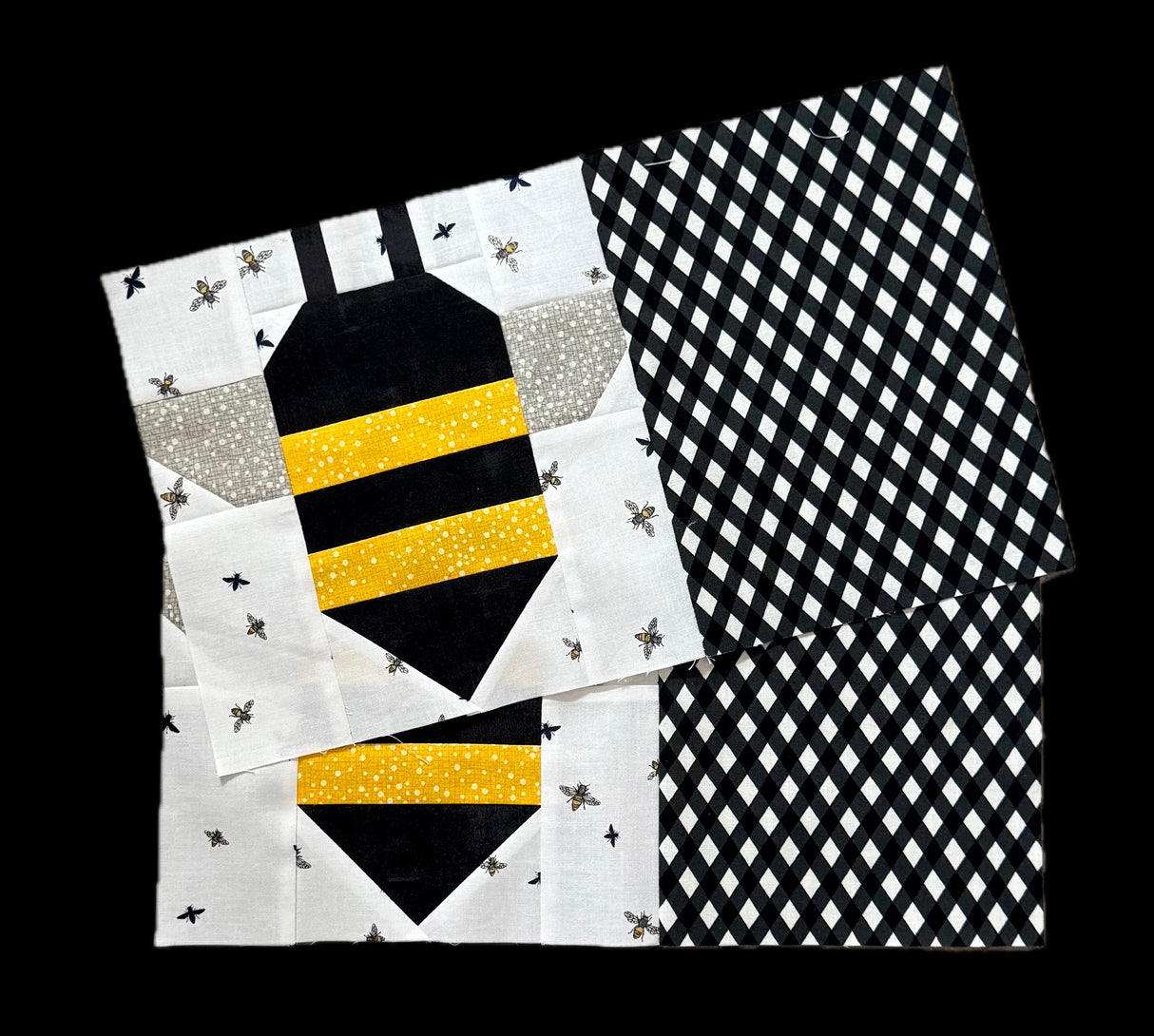 Buzzy Bee Snack Mat Kit 8" x 14" Makes 2 Mats, includes fabric for the top, pattern, binding and backing