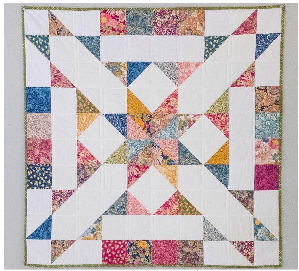 Charmed Im Sure Quilt Pattern Free Download pattern by Moda Quilt is 40½" × 40½"