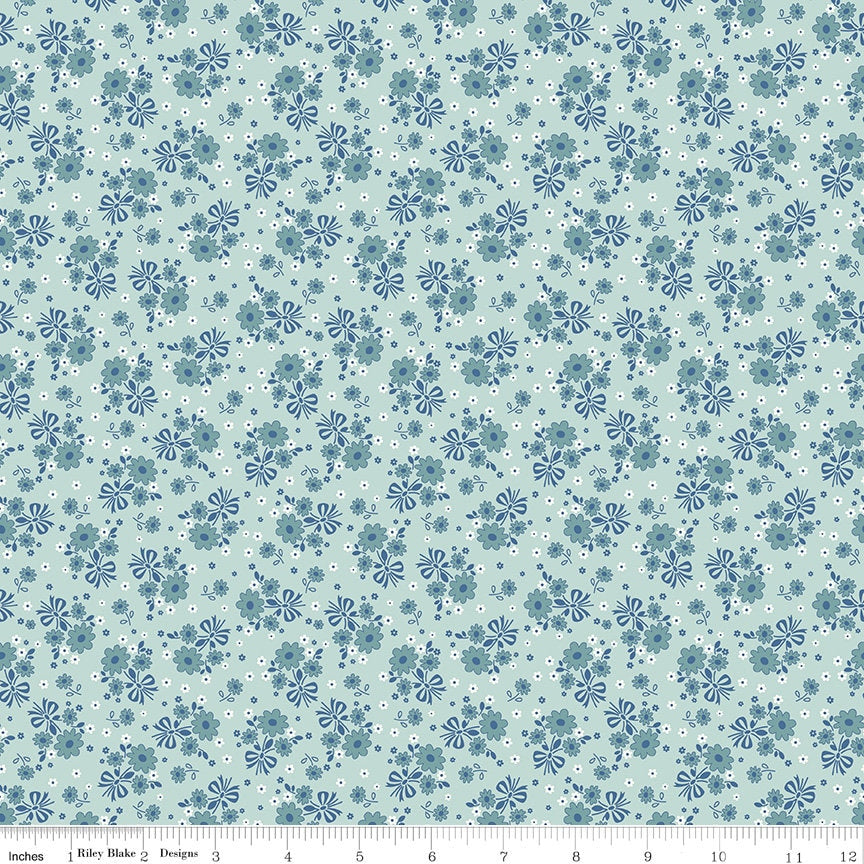 Calico Bouquet Songbird C12840-Songbird by Lori Holt Sold by 1/2 Yard Increments