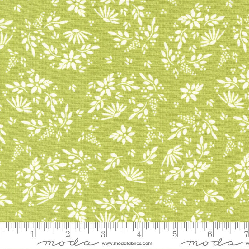 Favorite Things Snowflakes in Evergreen 37655 26 by Sherri and Chelsi sold in 1/2 yard increments