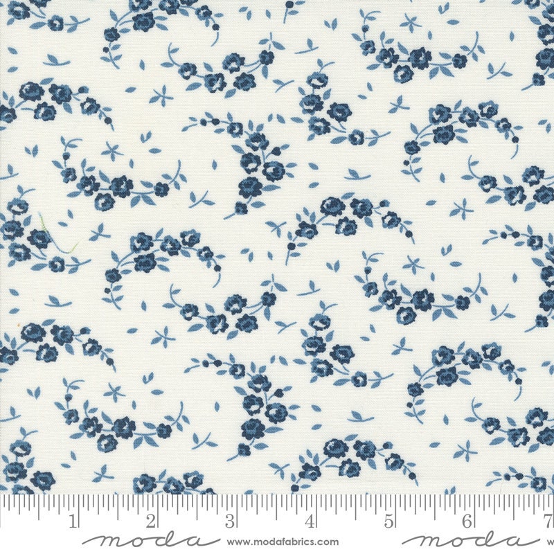 Shoreline Summer Cream Navy 55308-24 by Camille Roskelly Sold in 1/2 yard Increments