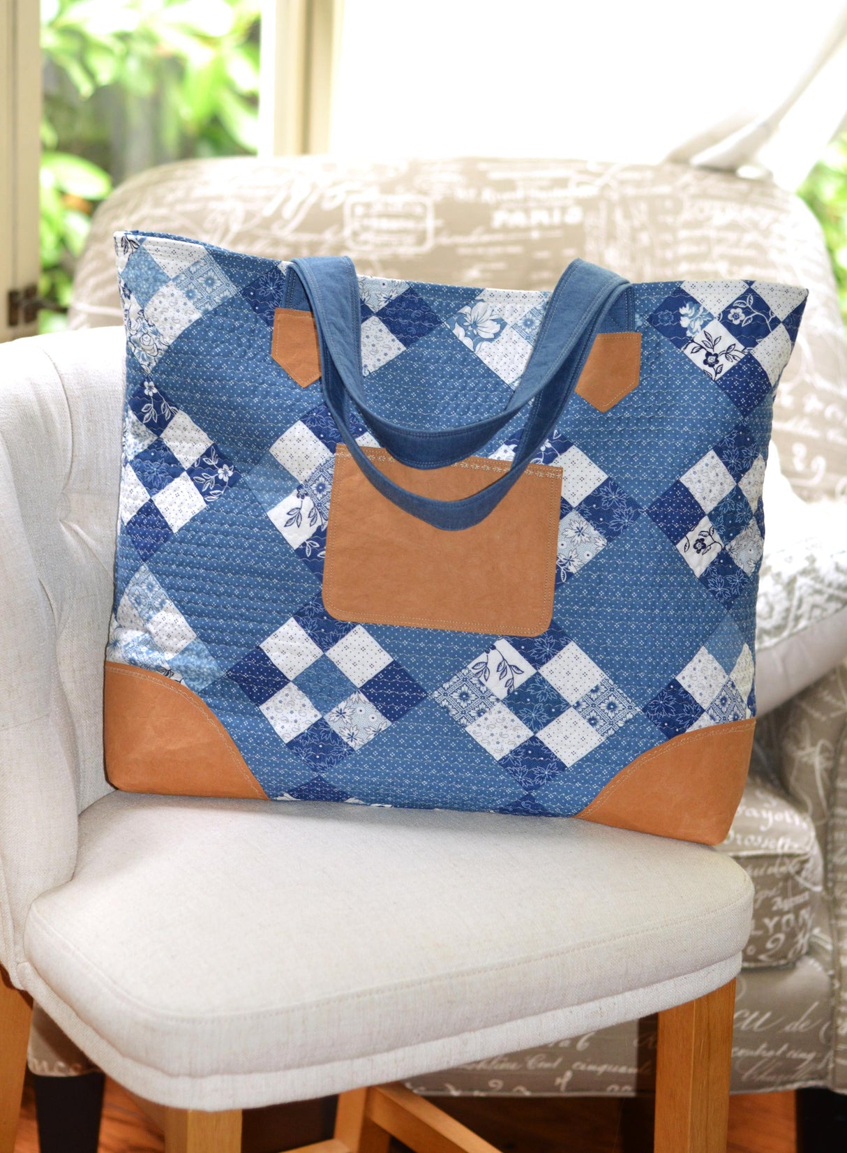 Bag Lady Bag Pattern by Fig Tree Quilts FTQ1107 18" x 19" Printed Pattern Only