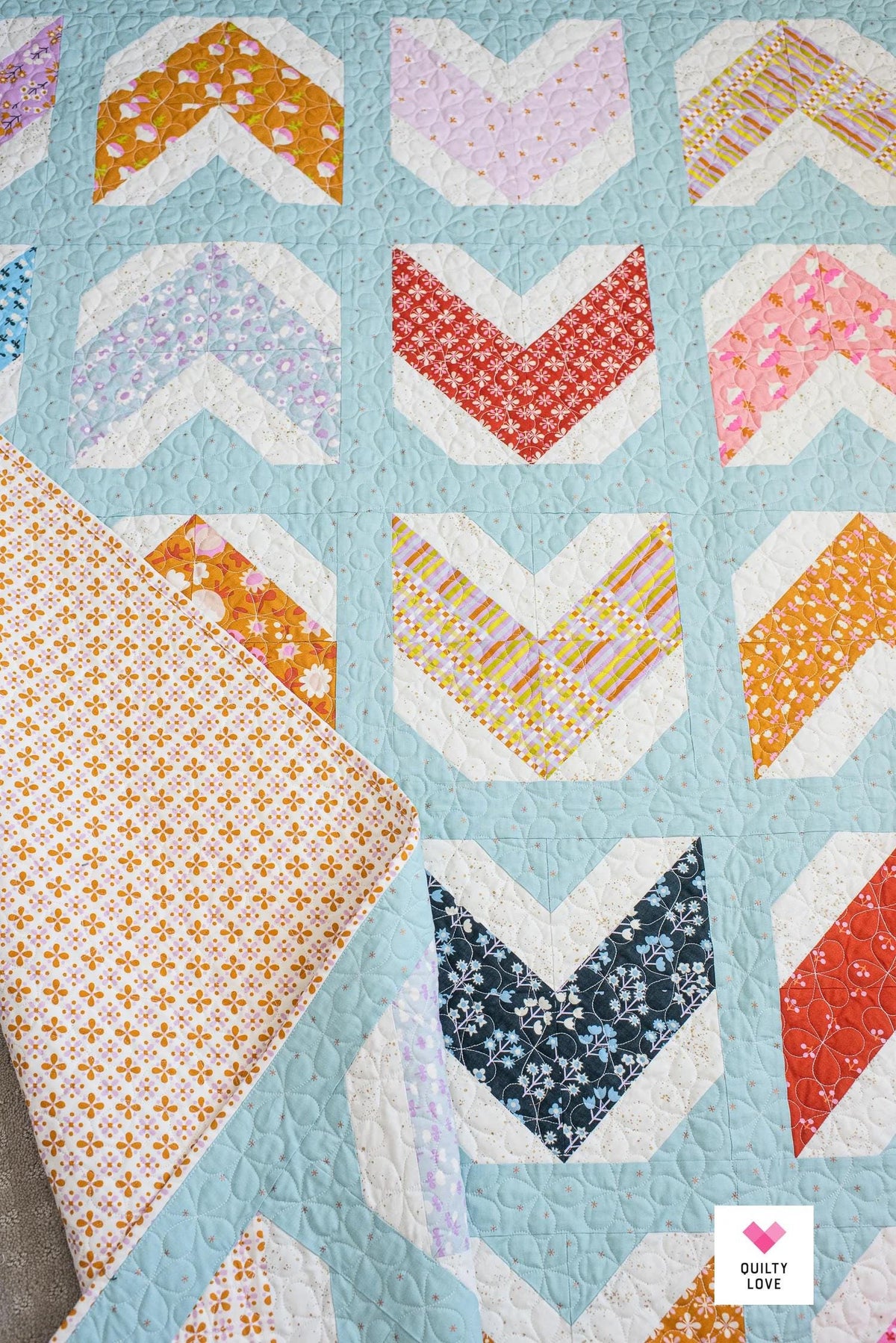 Quilty Arrows Quilt Pattern QLP112 by Quilty Love 3 sizes available see 2nd photo