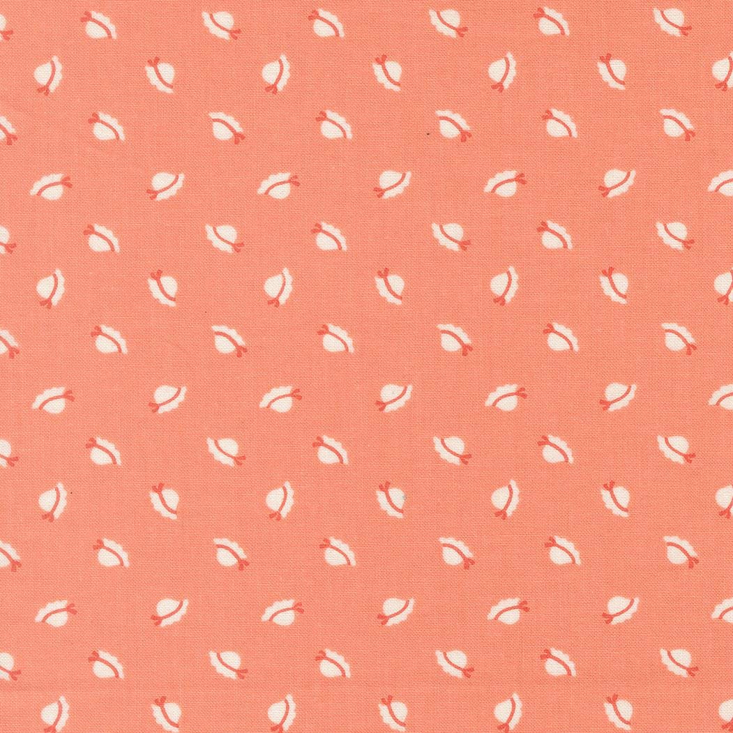 a repeating pattern of white hats with red bows on a peach-colored background.