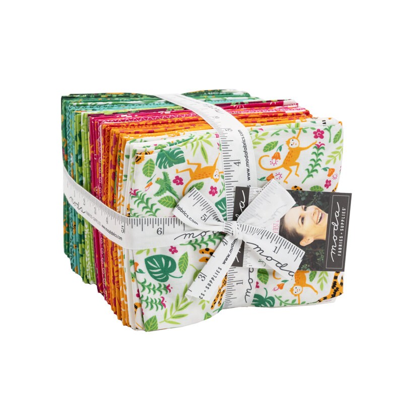 Jungle Paradise Fat quarter Bundle by Stacy Iest Hsu 20780AB 38 pieces