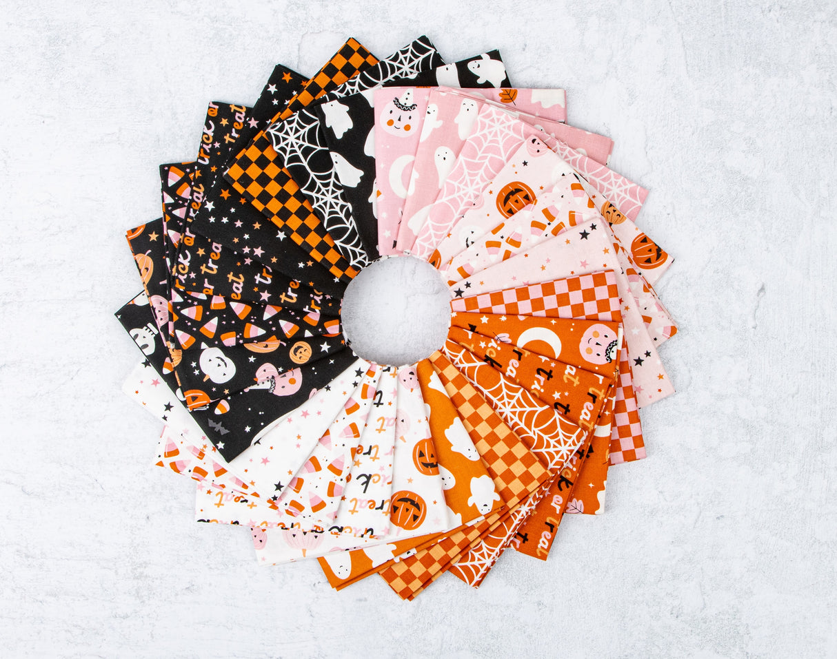 Hey Pumpkin Rolie Polie by My Minds Eye for Riley Blake contains 40 - 2 1/2" strips