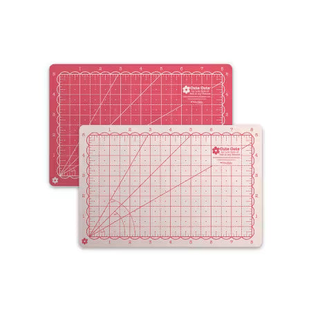 Cute Cuts Cutting Mat 5" x 8"