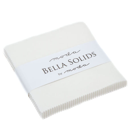 Bella Solids Charm Pack Off White 9900PP 200