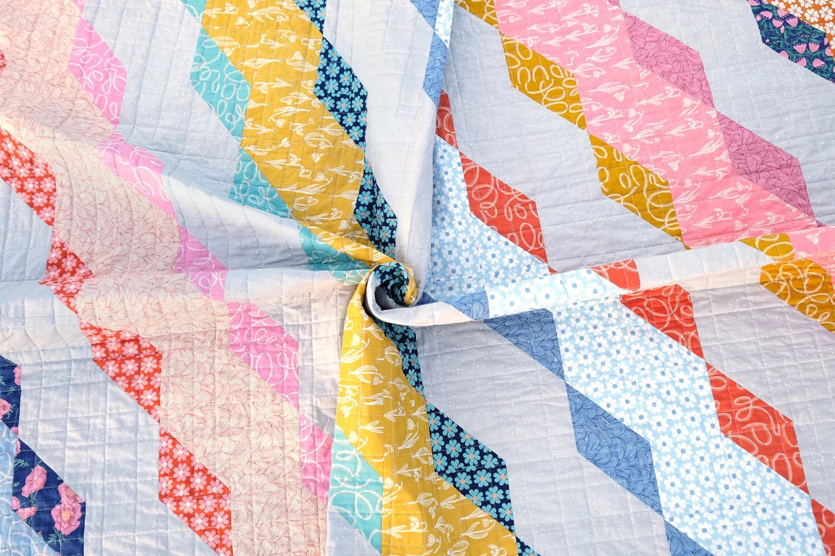 The Diana Quilt Paper Pattern KTQ152 by Kitchen Table Quilting (baby, lap and twin sizes queen)