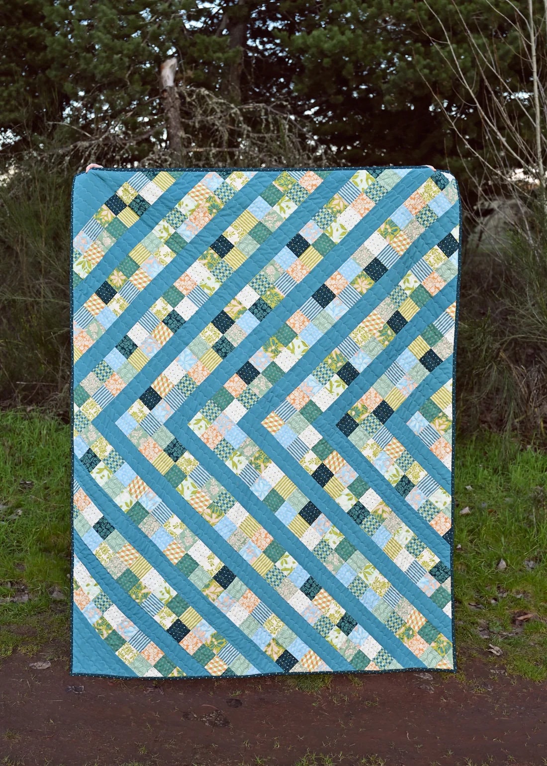 The Erica Quilt KTQ174 by Kitchen Table Quilting (baby, lap, twin, queen and king sizes)