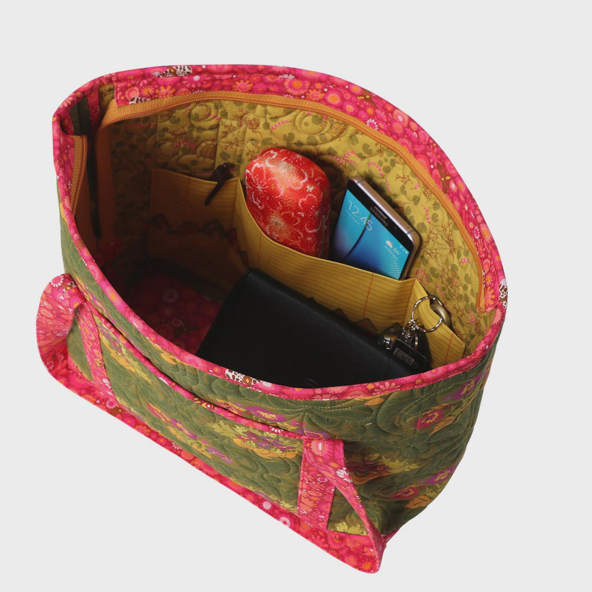 Two Little Totes PBA314 Pattern byAnnie 2 simple-to-make totes in two compact sizes