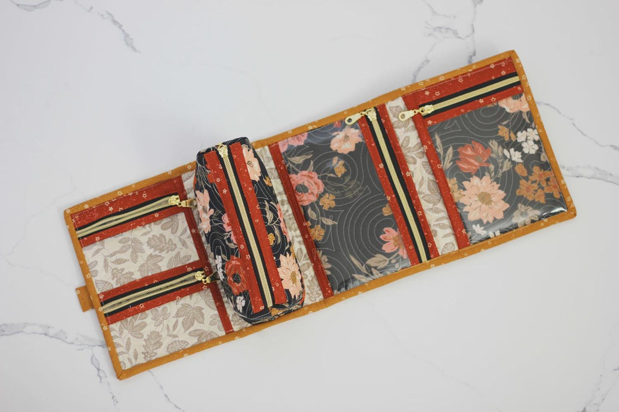 Nightingale Zipper Case Pattern CEN108 by Center Street Quilts