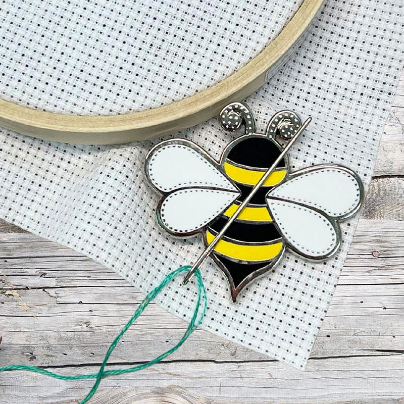Needle Minder Bee Mine Designed for The Tipsy Needle by Elizabeth Hernandez TTN NM2