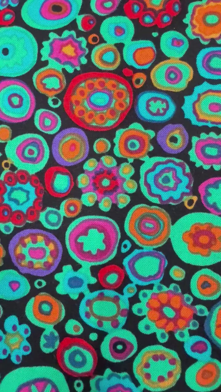 Paperweight Jewel Kaffe Fassett GP20.Jewel  Sold in 1/2 Increments