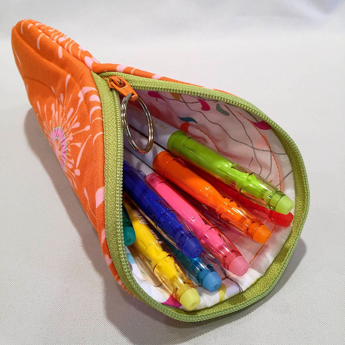 Banana Bag Pattern From Lazy Girl Designs LGD143