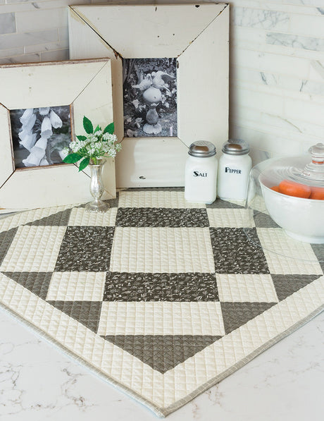 Top the Table Book  Moda All Stars B1562