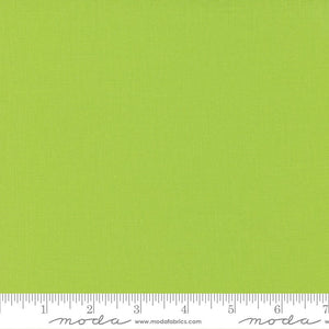 Moda Bella Solids Summer House Lime 9900-173