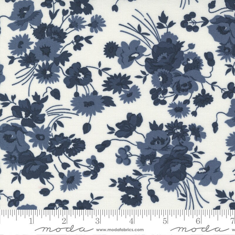 Nantucket Summer Somerset Cream - Navy yardage 55260-21 by Camille Roskelley for Moda Fabrics