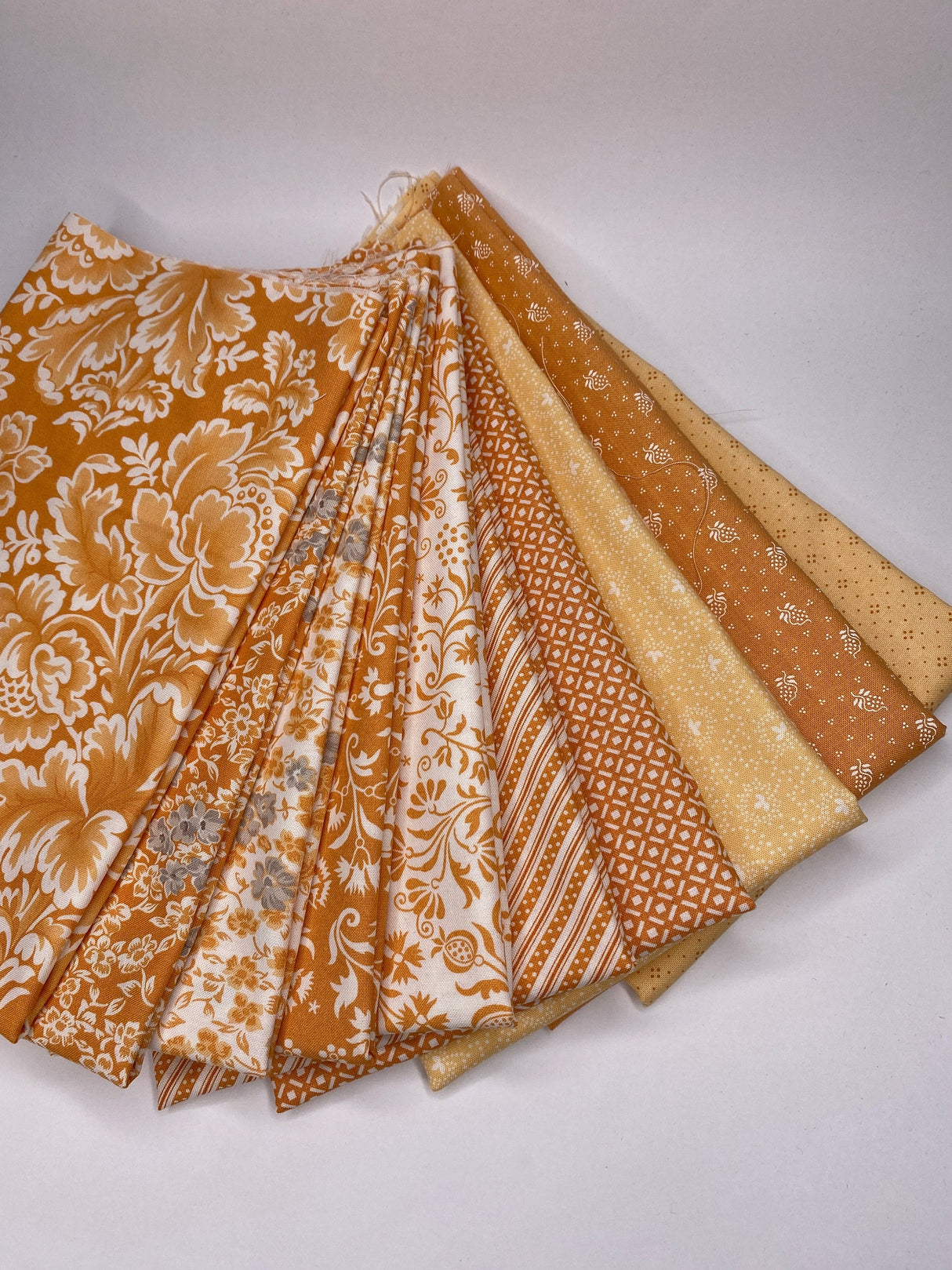 Harvest Moon Pumpkin Bundle 10 Fat Quarters
