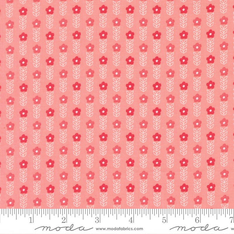 Strawberry Lemonade Blooms Carnation by Sherri and Chelsi 37673-12 Sold in 1/2 yard increments